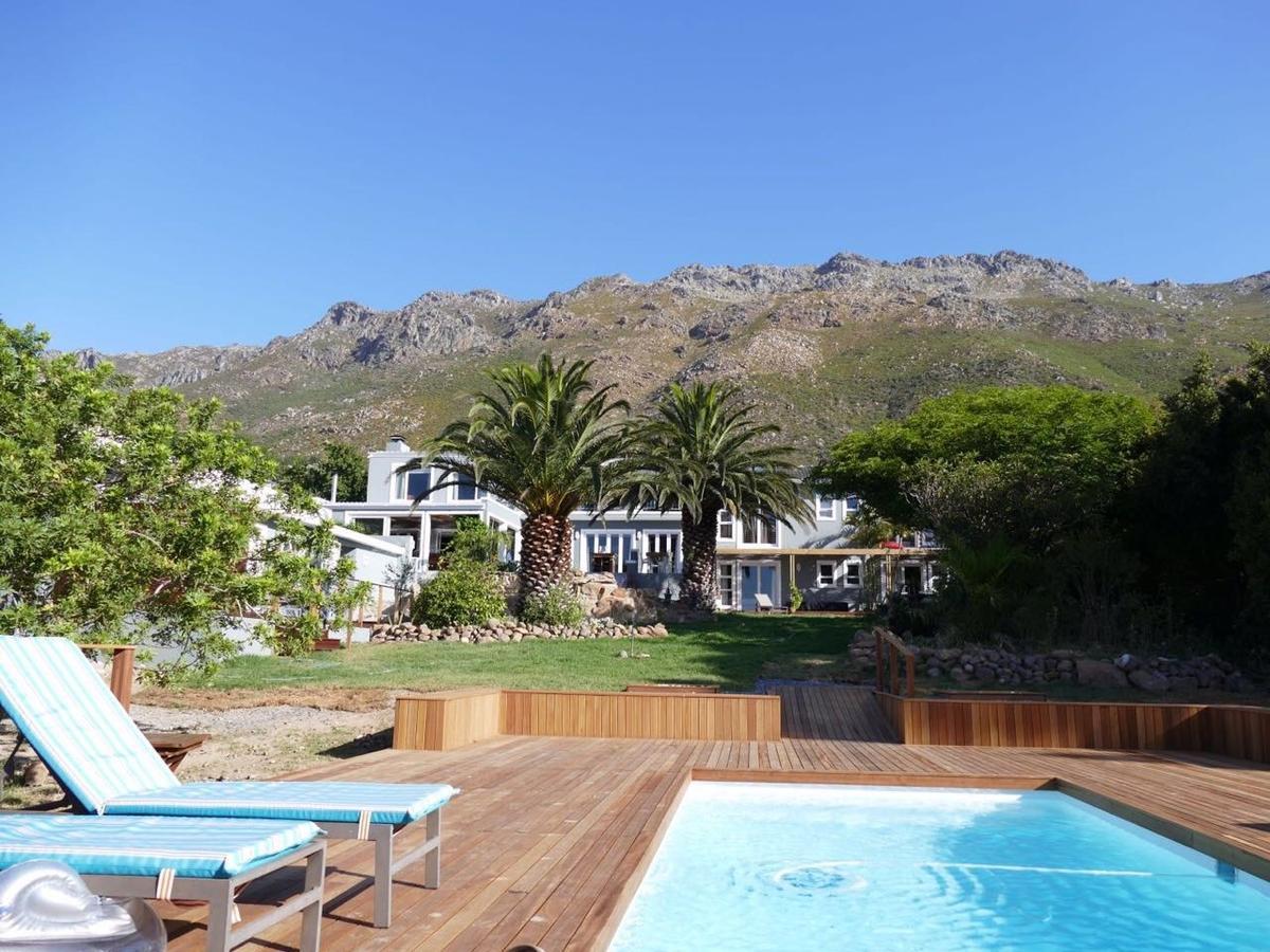 Bloemenzee Boutique B&B Gordonʼs Bay Esterno foto